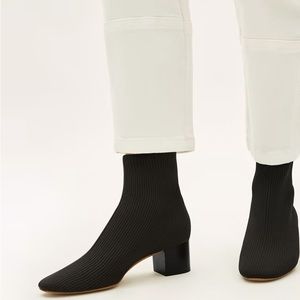 Everlane glove boots BRAND NEW 6.5 black